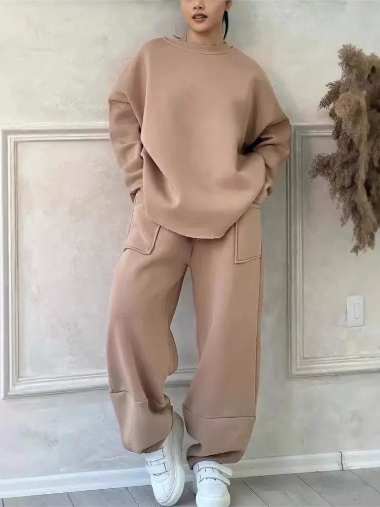 I.R.I.S.E. Relaxed Fit Women's Sweatsuit — Move Comfortably. Look Intentional.